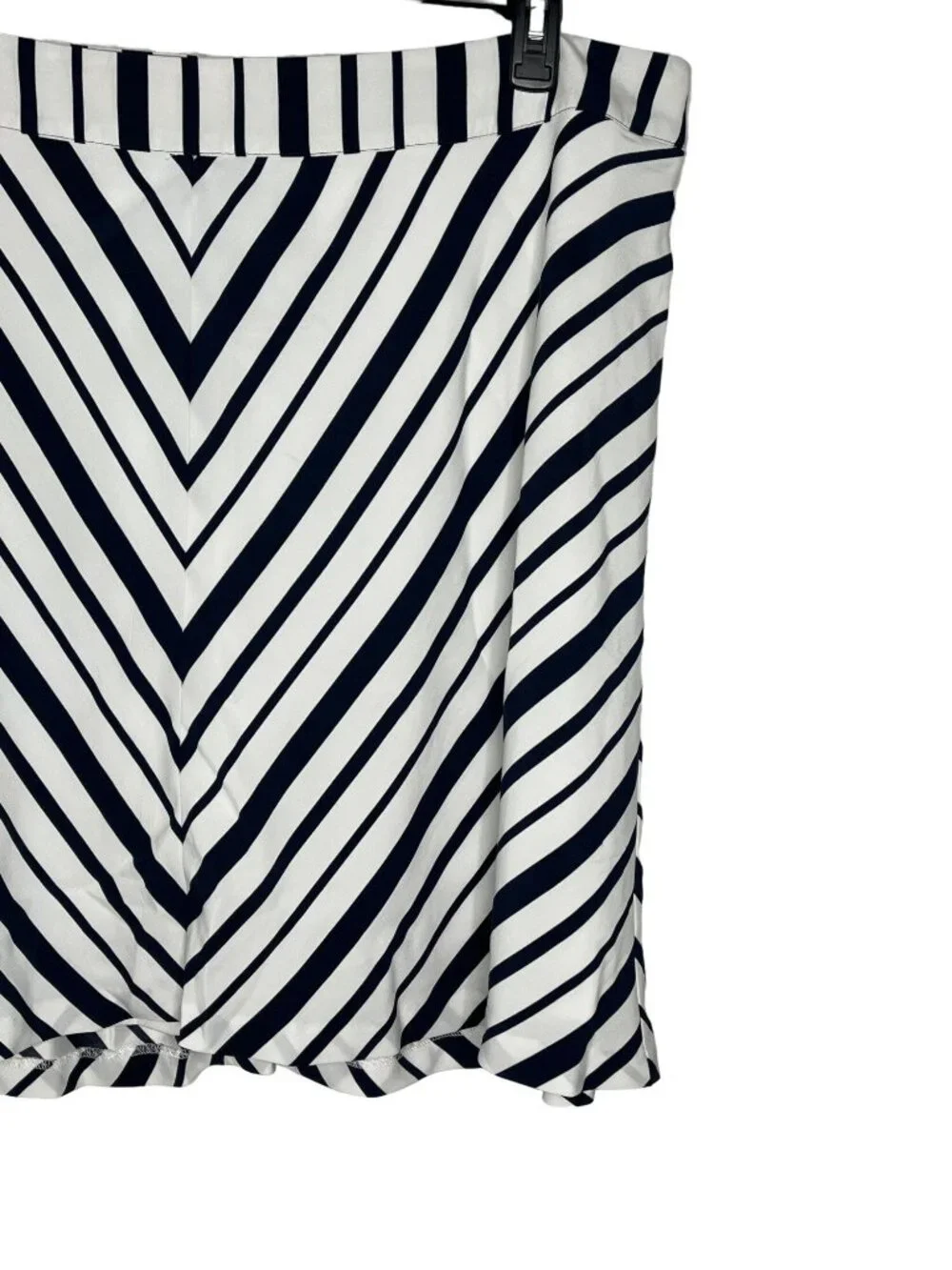 Lane Bryant Plus 22 Chevron Stripe Flare Skirt Navy White Side Zip - Picture 5 of 10